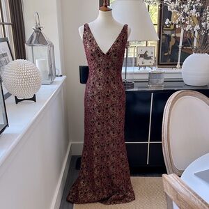 Carmen Marc Valvo Embroidered Lace Dress Size 4